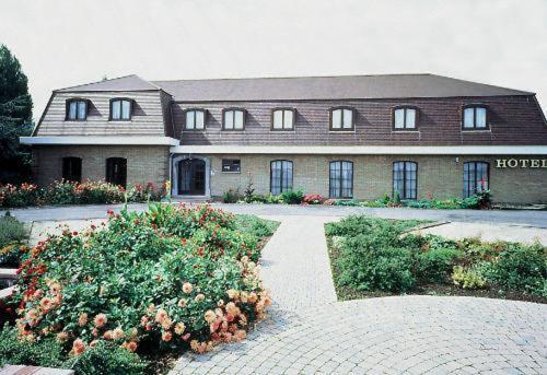 Hotel Asian Empire Kuurne Exterior photo